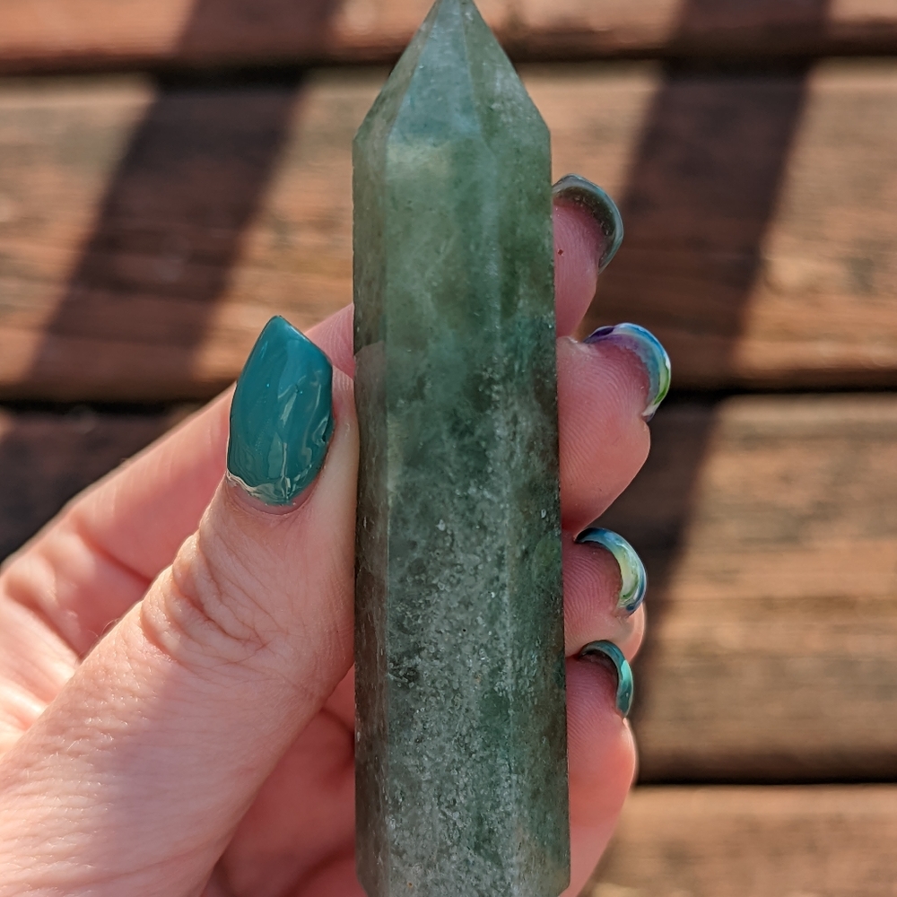 Green Strawberry Quartz Tower
